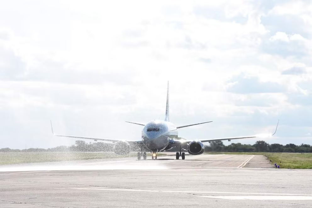 Boeing 737 Fireliner.jpg