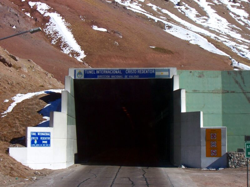 Tunel-Iternacional-Cristo-Redentor-Mendoza-Argentina.jpeg