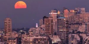 LUNA ROJA.jpg