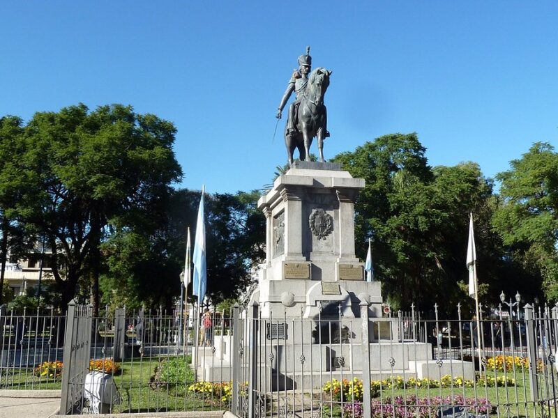 monumento-al-colonnello.jpg