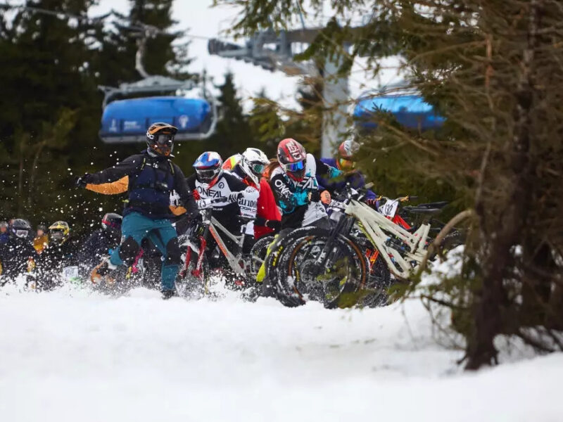 Chinese-Downhill-Red-Bull-CVR (1).jpg