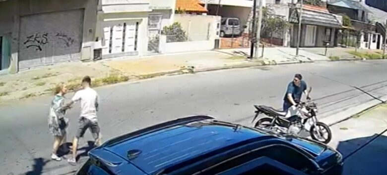 VIOLENTO ROBO.jpg