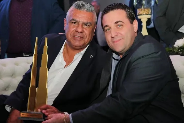 CLAUDIO TAPIA Y TOVIGGINO.jpg