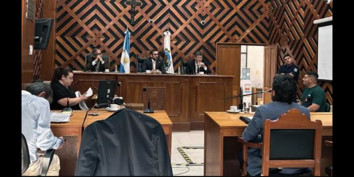juicio-expolicia.JPG