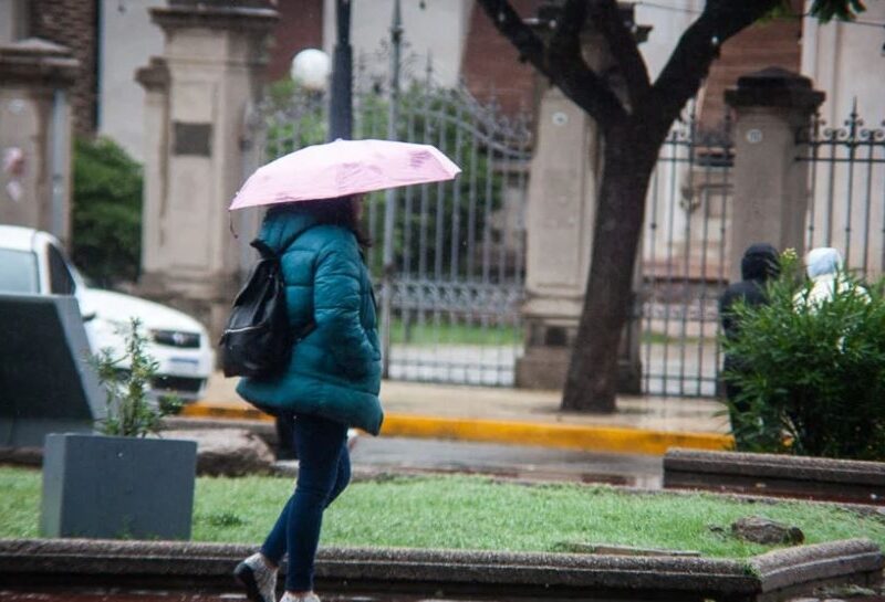 lluvias-paraguas