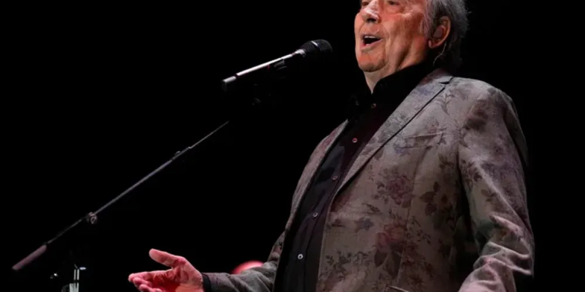 bomba-joan-manuel-serrat-viene-mendoza-la-vendimia-y-recibira-un-doctorado-honoris-causa-la-uncuyo.png